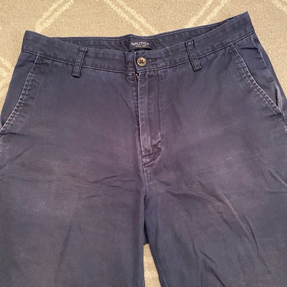 Nautica Classic Fit Navy Shorts Size 32 - Picture 3 of 7